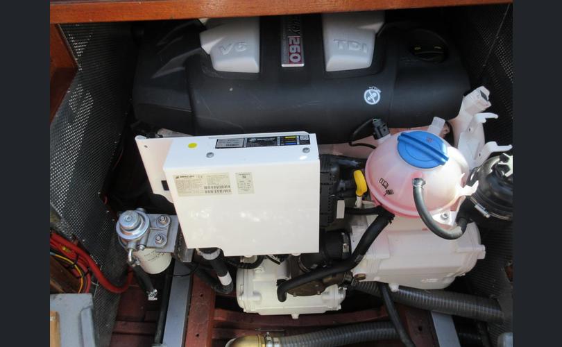 Tiiskeri 750 Mahonki-kuva-10